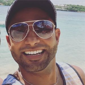 Meet your Posher, Jeicoby